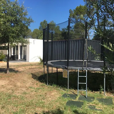 *maison Au Soleil En Provence Sabran